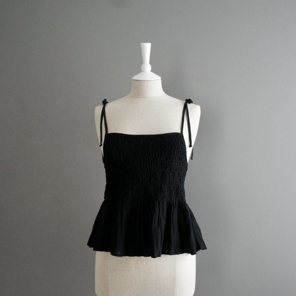 Gap Square Neck Black Smocked Tie Strap Tank Top Size Medium - Picture 11 of 13